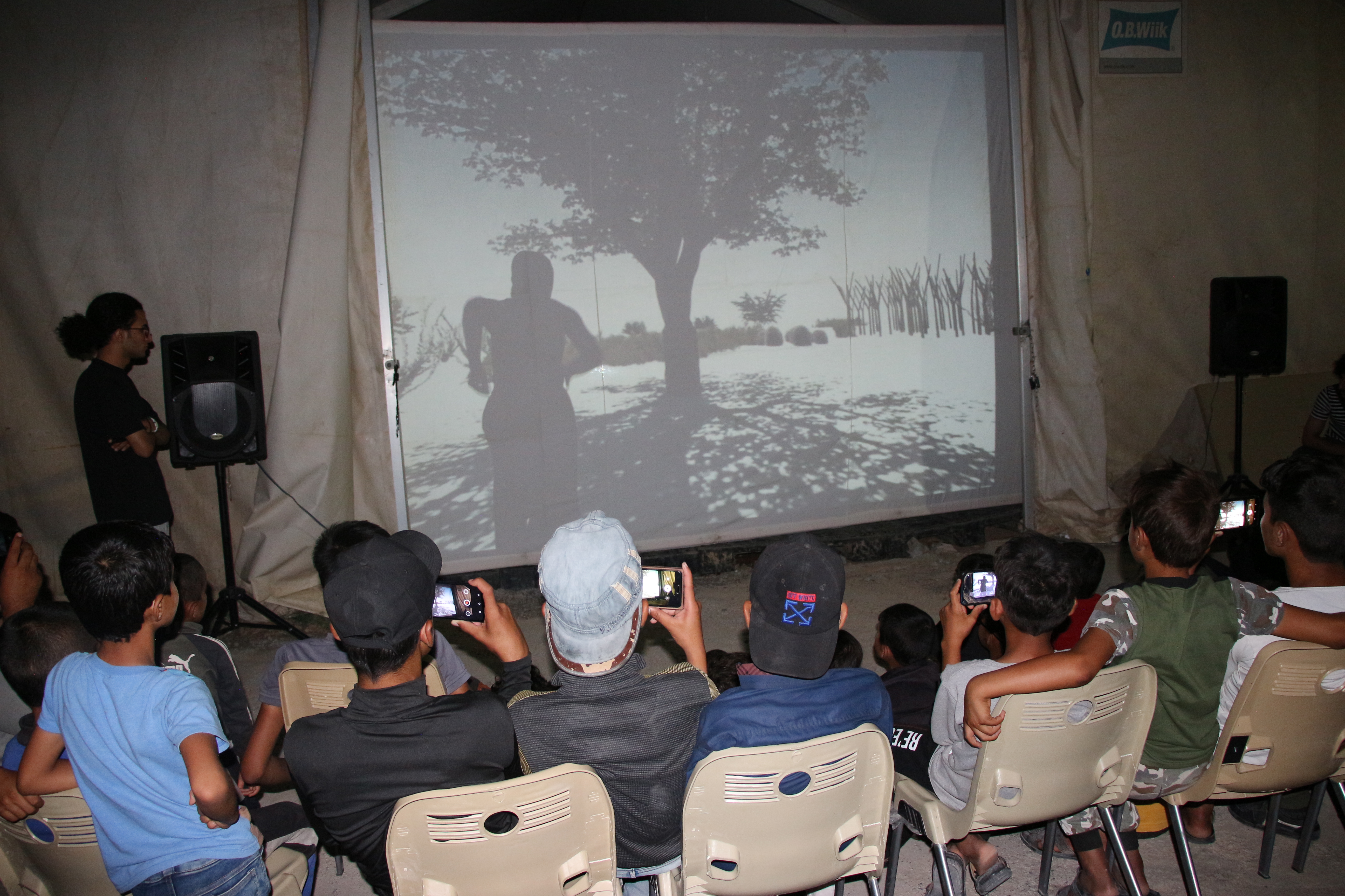 العيادة المسرحية - 4